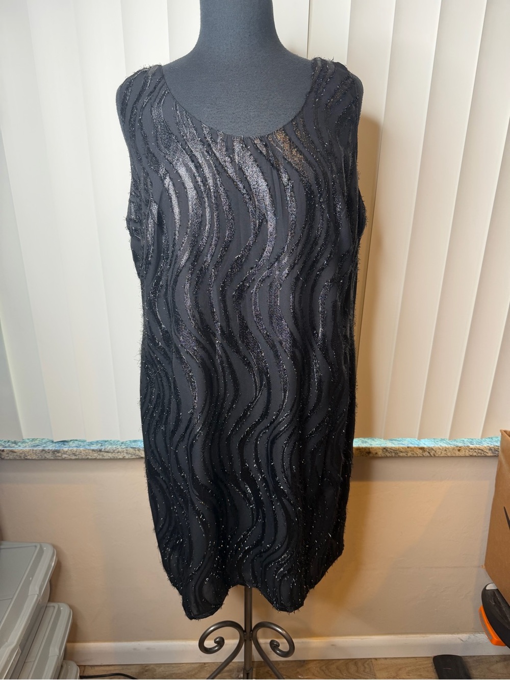 Mlle Gabrielle Black Beaded Wave-Pattern Sleeveless Dress Plus Woman Size 18